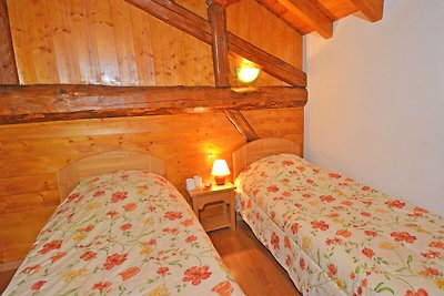 Chalet in Les Menuires-Praranger with balcony