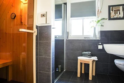 Luxushaus in Bodstedt mit Sauna und Lagune
