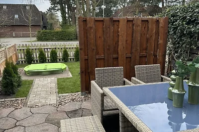Ferienhaus mit Terrasse und 2 Zimmern