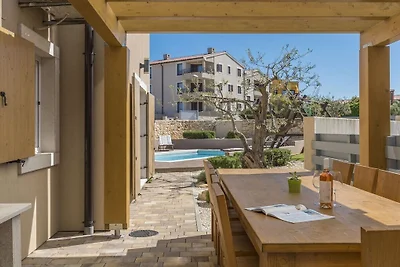 Villa in Premantur met zwembad