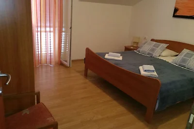 Wohnung in Dubrovnik mit Garten