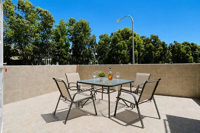 Max Apartment met gemeenschappelijke tuin en...
