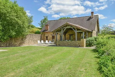 Accogliente chalet con piscina