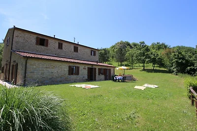 Gemütliches Landhaus in Apecchio mit Pool