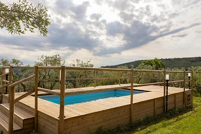 Boerderij in Cortona met Uitzicht op Zwembad