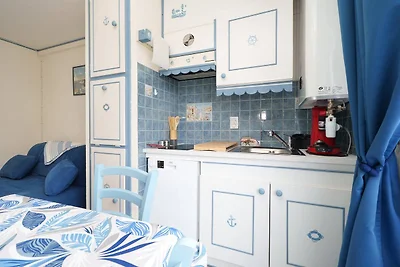 Modern appartement in de buurt van Mole