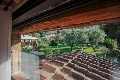 Casale vicino Lucca con piscina