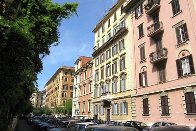 Modernes Appartement in Rom mit Blick auf die...