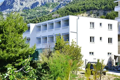 Apartments Ivan in Omis-Nemira, nahe zum...