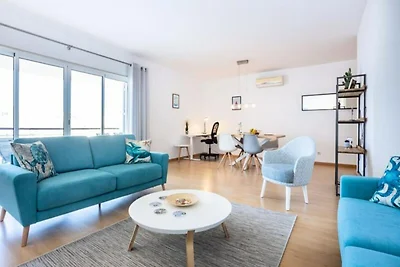 Wohnung in Lagos mit Seeblick-Balkon