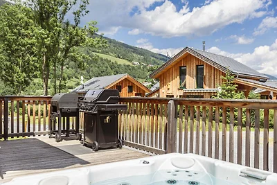 Chalet moderno con vasca idromassaggio