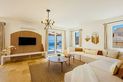 Villa in Kalkan mit Schwimmbecken