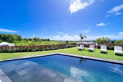 Villa in Saint-François mit Meerblick