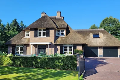 Gezellige villa met privésauna