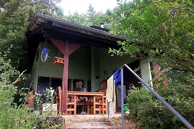 Ferienhaus in Schצntal mit Garten