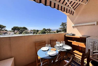 Apartment in Brusc mit seitlichem Meerblick