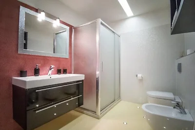 Uriges Ferienhaus in Risika mit Whirlpool