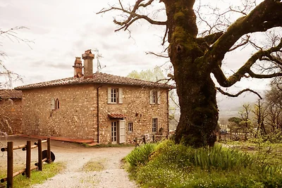 Villa in Toscane met Verwarmd Zwembad