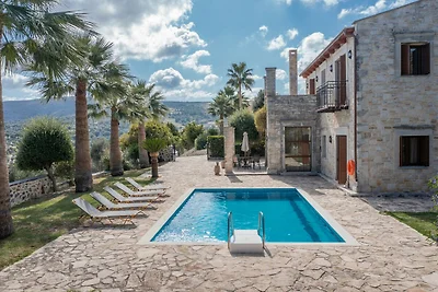 Villa ad Agia Triada con vista sulle montagne