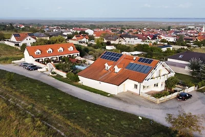 W budynku apartamentowym Martina