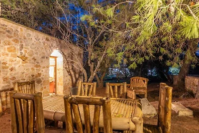 Villa rustica con piscina per 17 persone.