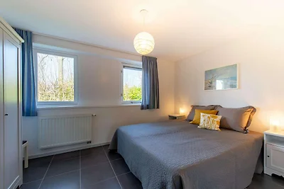 Moderne Villa am Ufer des Veere-Sees