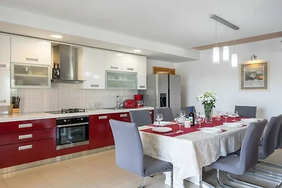 Villa Delic 8+2 Personen