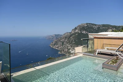 Ruhige Nocelle Villa mit Pool