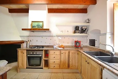 Huis in Mallorcaanse stijl met zwembad
