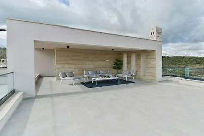 Villa in Vinjerac mit Schwimmbecken