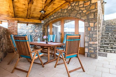 Villa Cima - ThreeBedRoom Villa with Pool