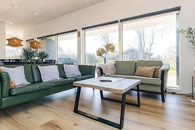 4 Sterne Ferienhaus in Skibby