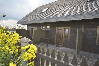 Gemütliches Cottage in Cisowo mit Garten