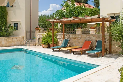 Villa in Chania nahe Almyrida Strand