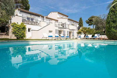 Weelderige villa - AC- 6BR- 12P- Cannes