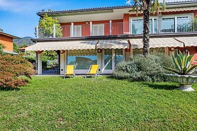 Villa a Barassovicino al centro