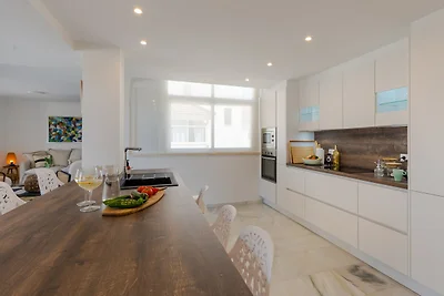 Penthouse in City Centre Marbella with...