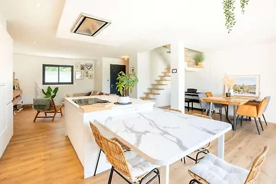 Moderne villa met privézwembad in Montpellier