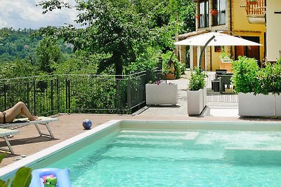Appartamento a Montefortino con piscina...