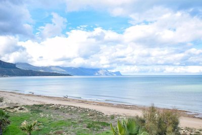 Appartement aan de kust in Alcamo