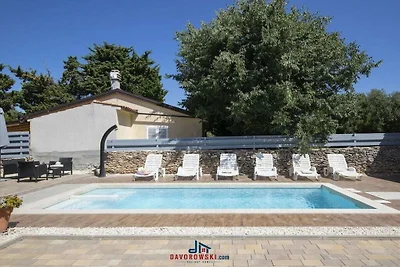 Villa in Premantura mit Schwimmbecken