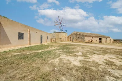 Ruhiges Ferienhaus mit Pool