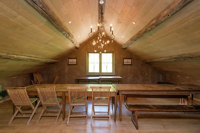 Luxuriöse Mühle mit Hallenbad in den Ardennen