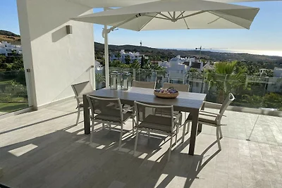 Stylish 3-Bed Apartment | Alcazaba Lagoon...