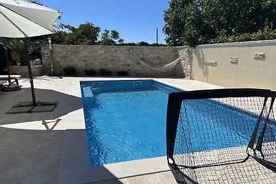 Neue Villa ELMASO****
