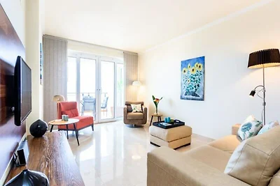 Wohnung in Lagos mit Dachpoolblick