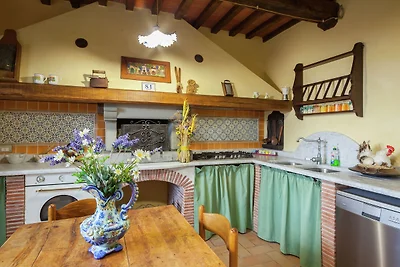 Casale Toscano indipendente in campagna