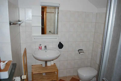 Schönes Ferienhaus in Dargun mit Pool
