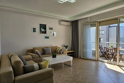 Gem�tliche und verbundene Wohnung in Saranda