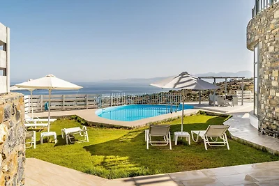 Villa di lusso con vista sull'oceano a...